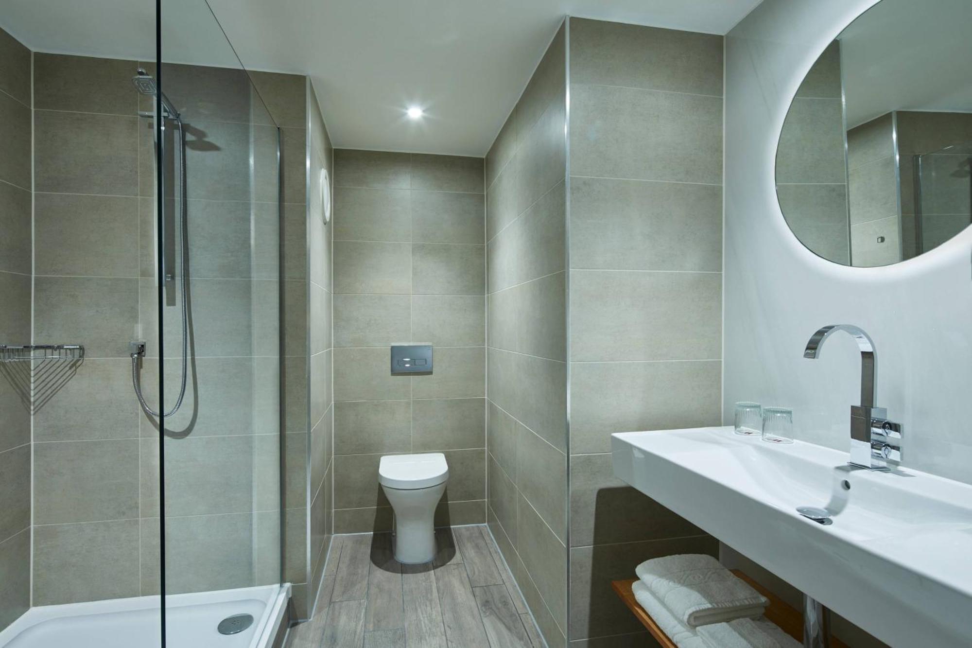 Suite su 2 Livelli con 1 Camera da Letto, 1 Letto King-Size e Vista Fiume